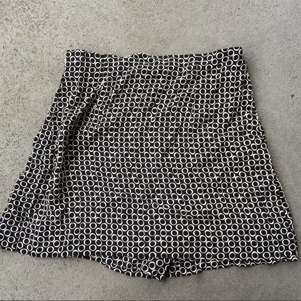 retro look skort w button closure